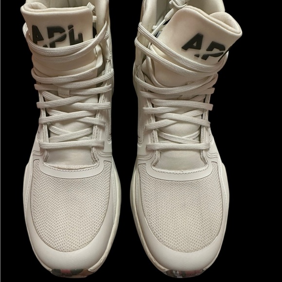 APL Shoes - NIB APL WOMEN'S TECHLOOM DEFENDER
Size 9.5
PRISTINE/FATIGUE/CEDAR